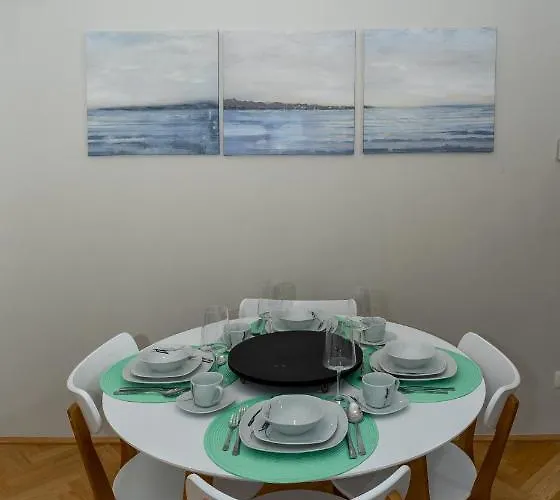 Turquoise Inspired Deluxe Centrally Located Apartment Vienna