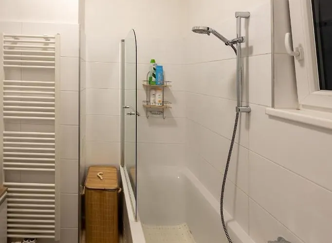 Apartment Turquoise Inspired Deluxe Centrally Located